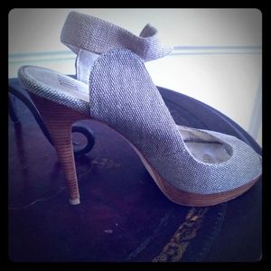 Pelle Moda heels